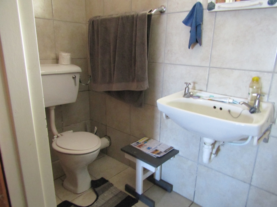 5 Bedroom Property for Sale in Oyster Bay Eastern Cape